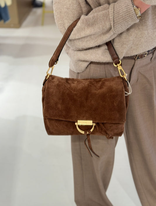 ABRO SCHOUDERTAS TEMI