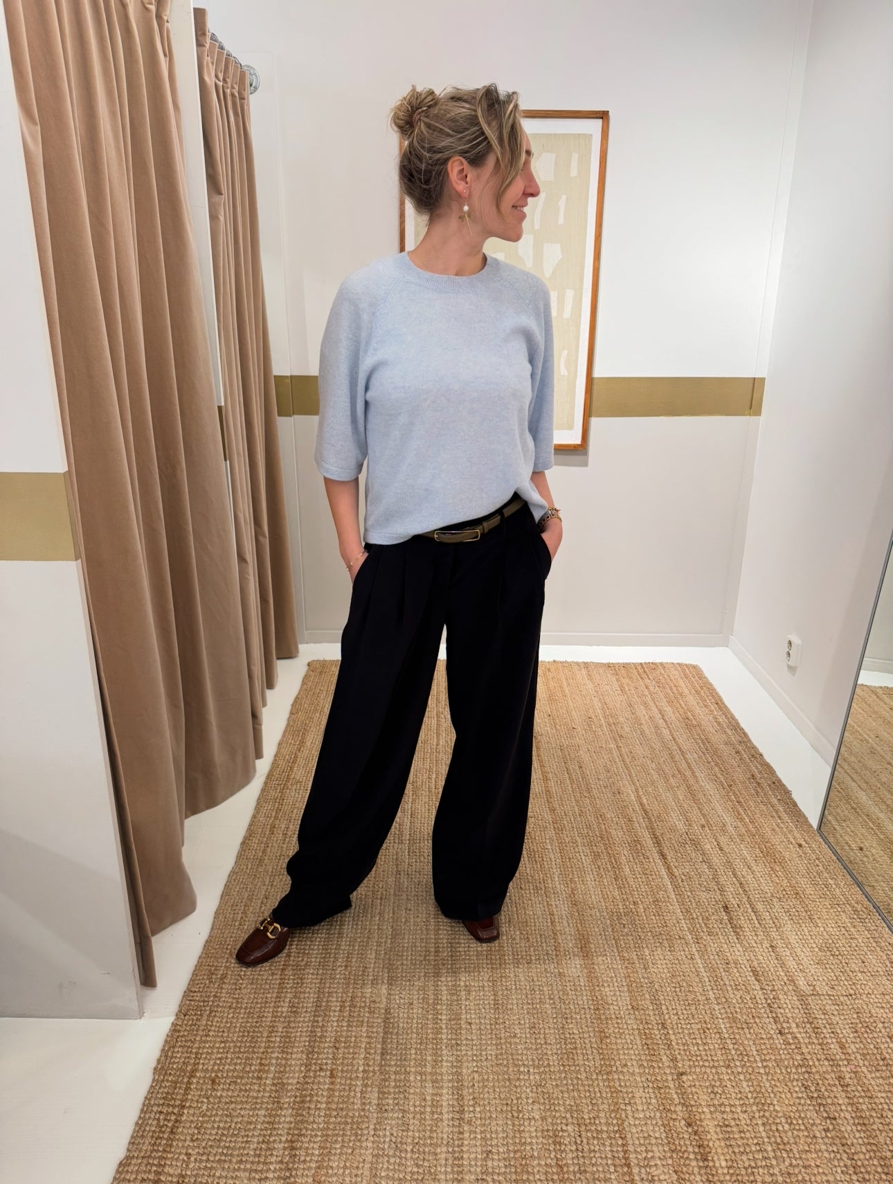 ABSOLUTE CASHMERE RONDE HALS