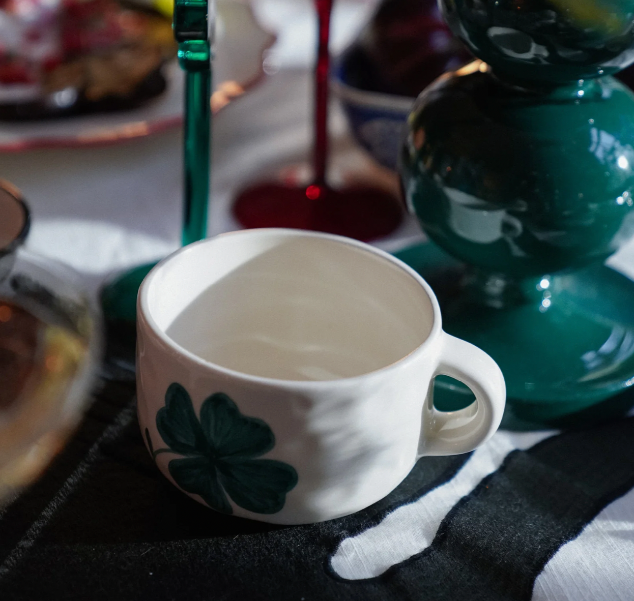 ANNA + NINA CAPPUCINO MUG CLOVER